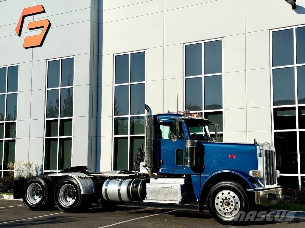 Peterbilt 388 وحدات الجر