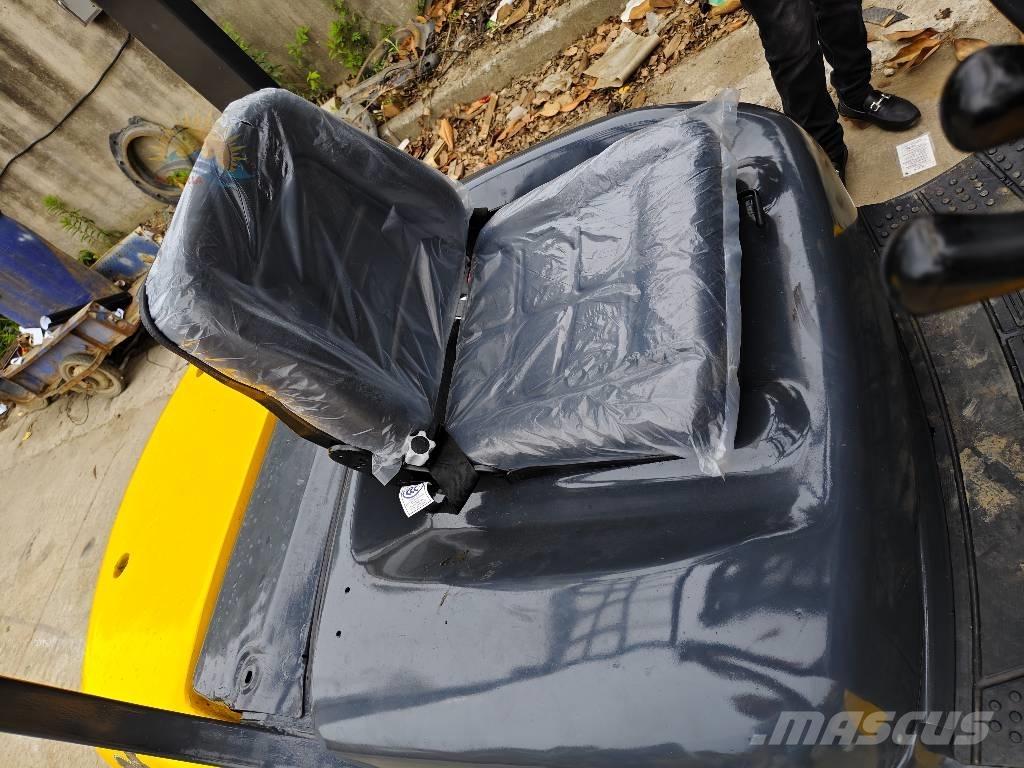 Komatsu FD 30 شاحنات الديزل