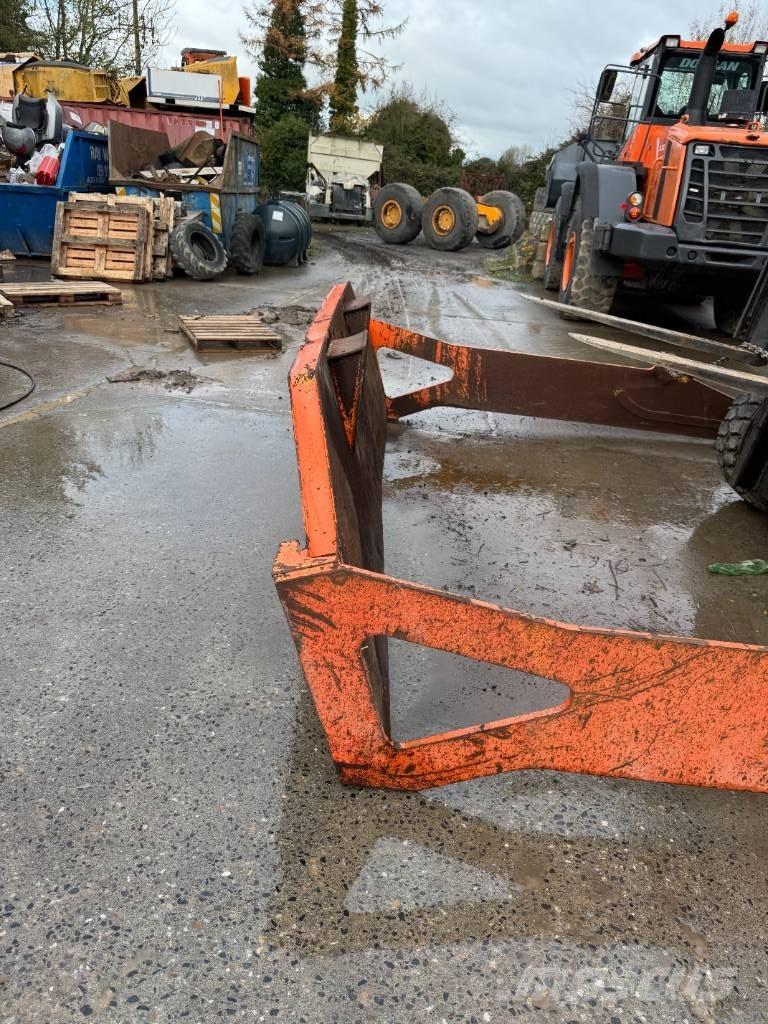 Doosan DA 40 بوابات خلفية