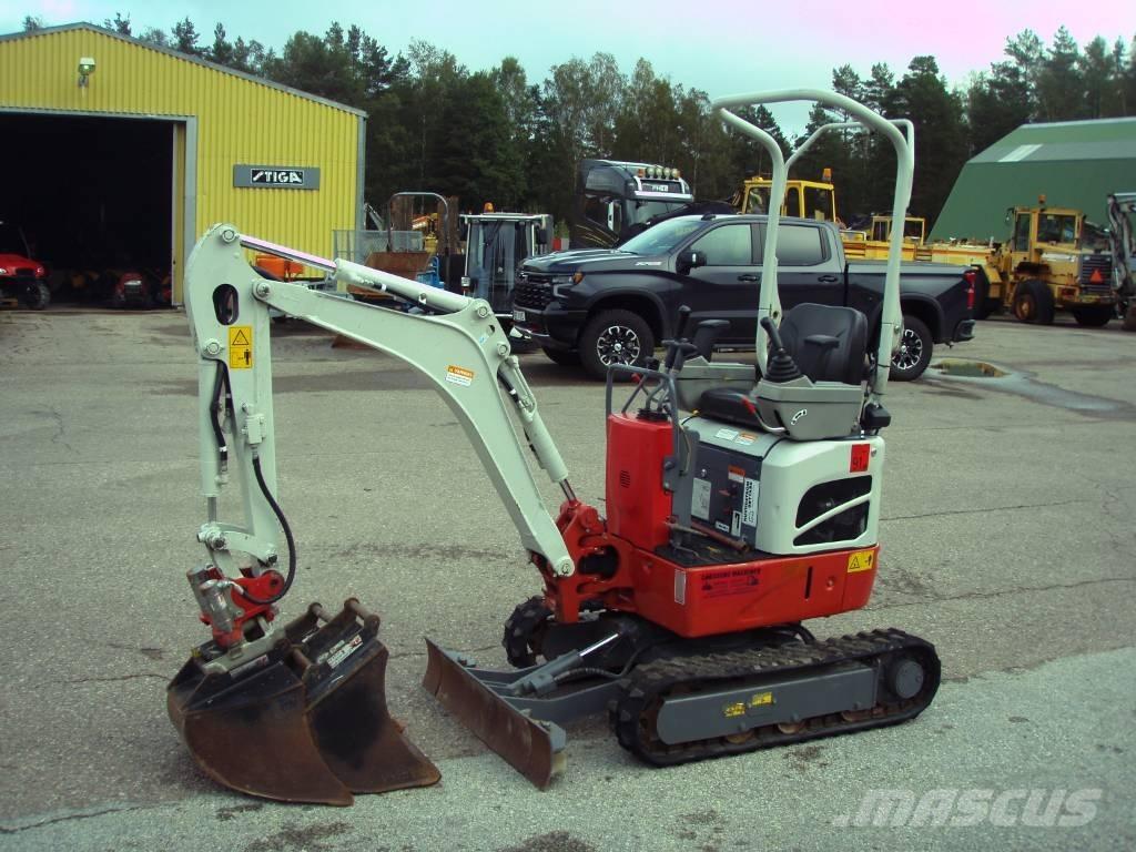 Takeuchi TB 210 R حفارات صغيرة أقل من 7 طن (حفارات صغيرة)