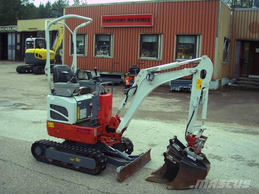 Takeuchi TB 210 R حفارات صغيرة أقل من 7 طن (حفارات صغيرة)