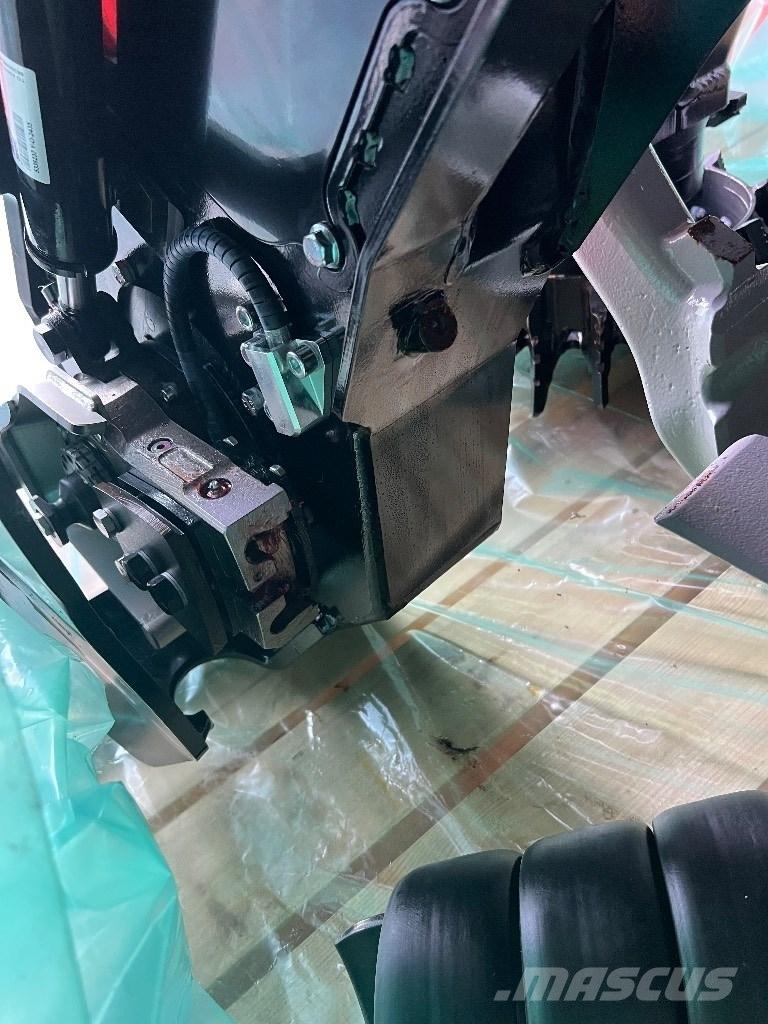 Komatsu C 144 مزيلات أغصان