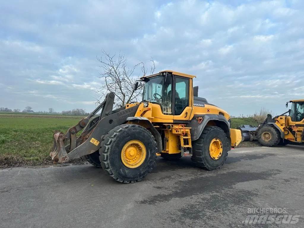 Volvo L120 H لوادر بعجل