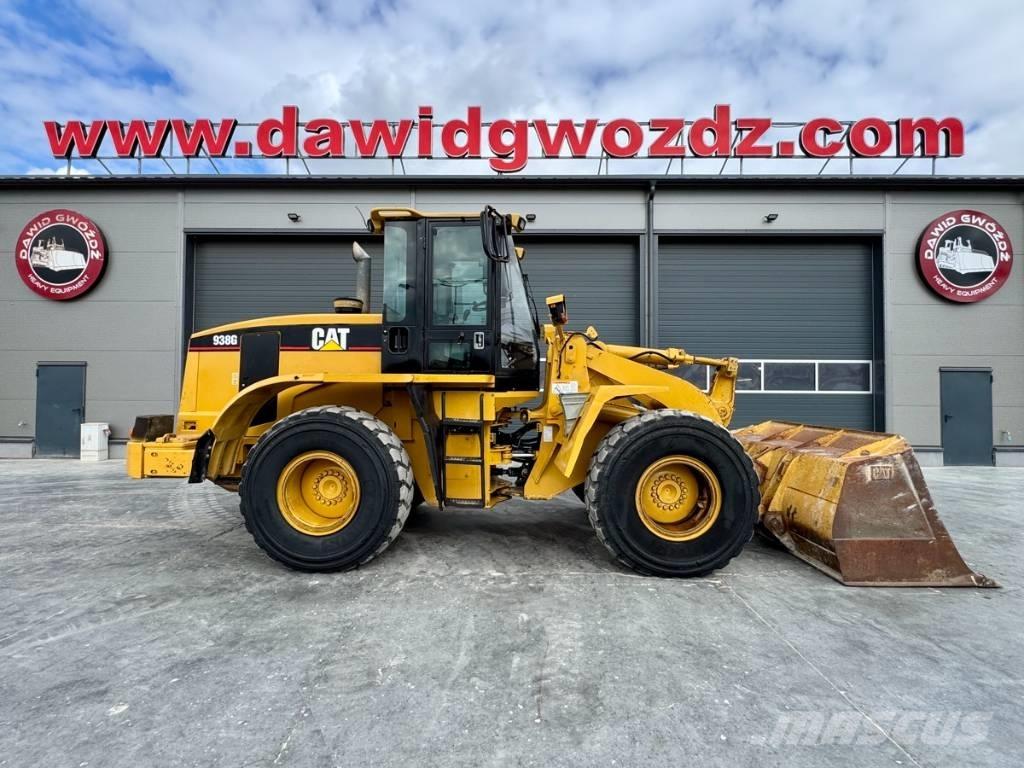 CAT 938 G لوادر بعجل