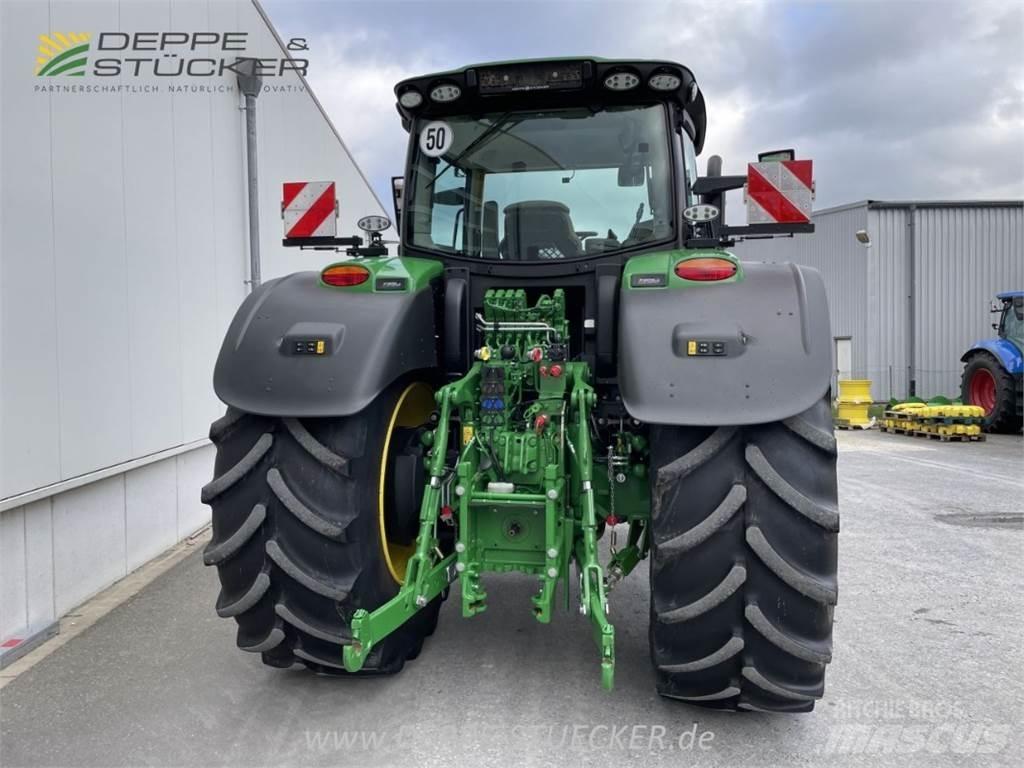 John Deere 6R 175 الجرارات