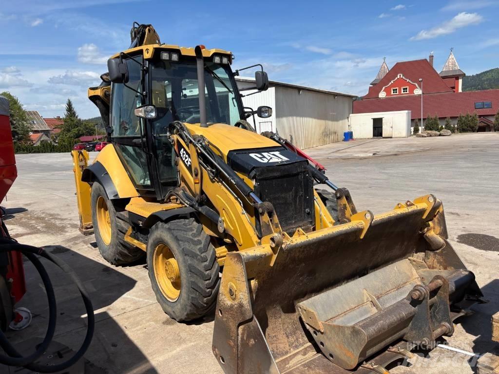 CAT 432 F لوادر ذات جرافات عكسية