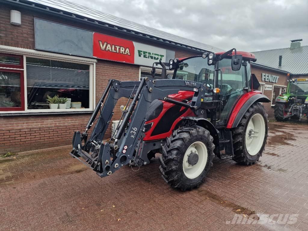 Valtra A 94 الجرارات