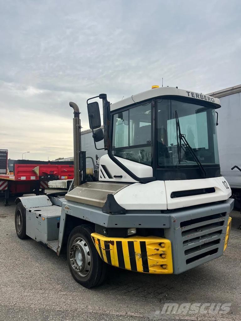 Terberg TT223 جرارات صالات المطارات