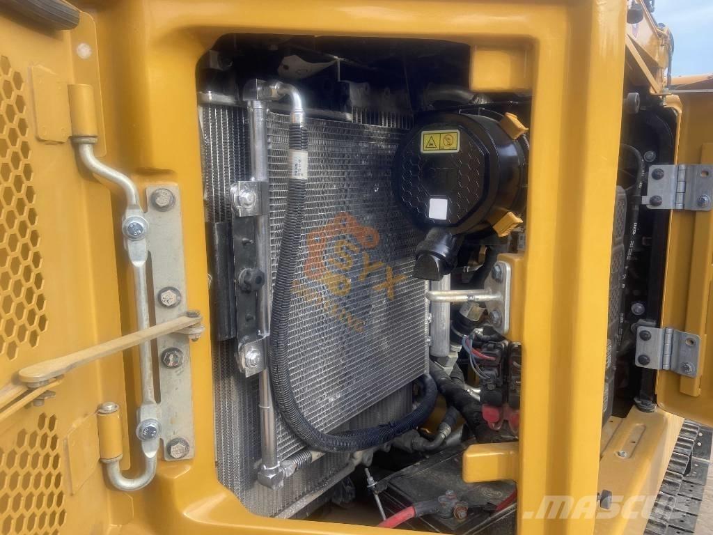 CAT 306 حفارات زحافة