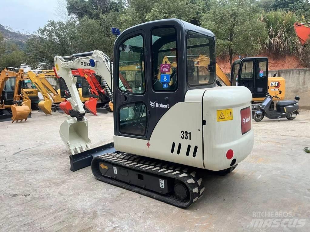 Bobcat 331 حفارات صغيرة أقل من 7 طن (حفارات صغيرة)