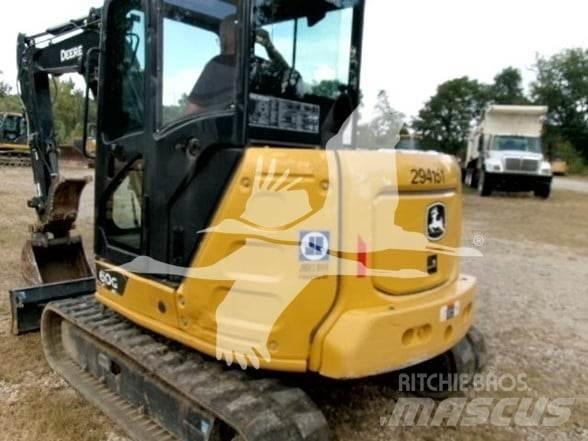 John Deere 60G حفارات زحافة