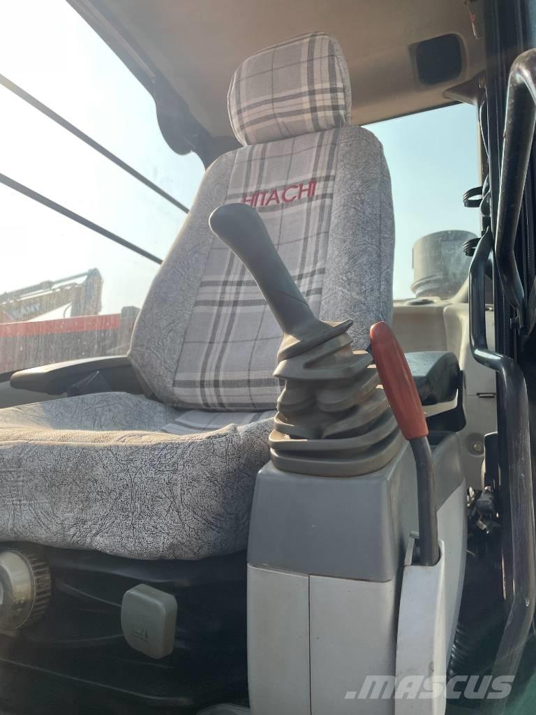 Hitachi ZX 130 حفارات زحافة