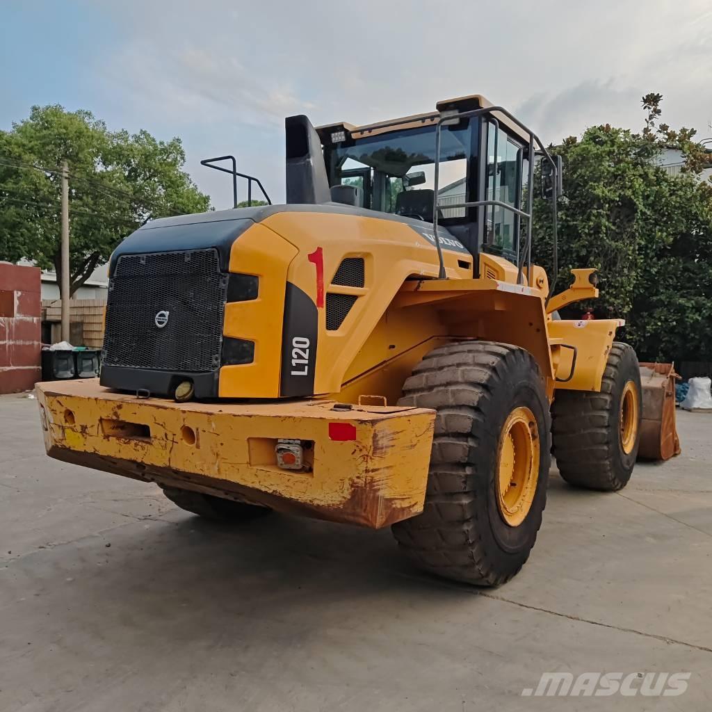 Volvo L120E لوادر بعجل