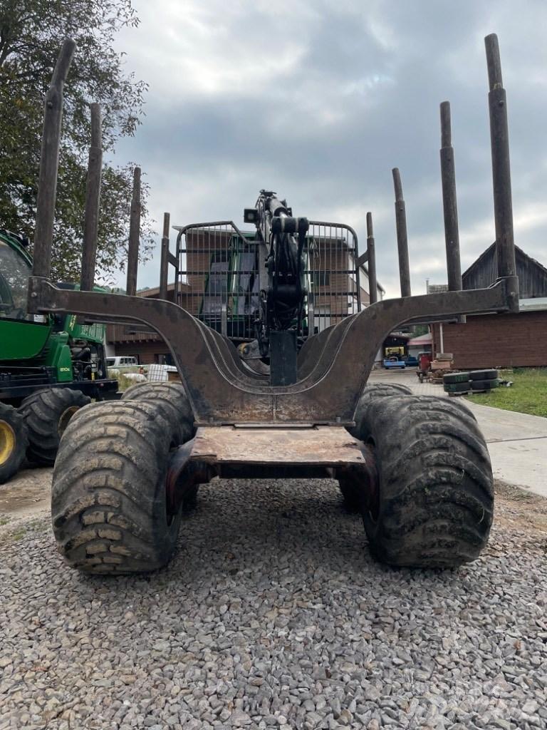 John Deere 1010 E شاحنات