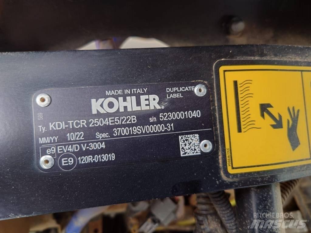 JCB 407 لوادر بعجل