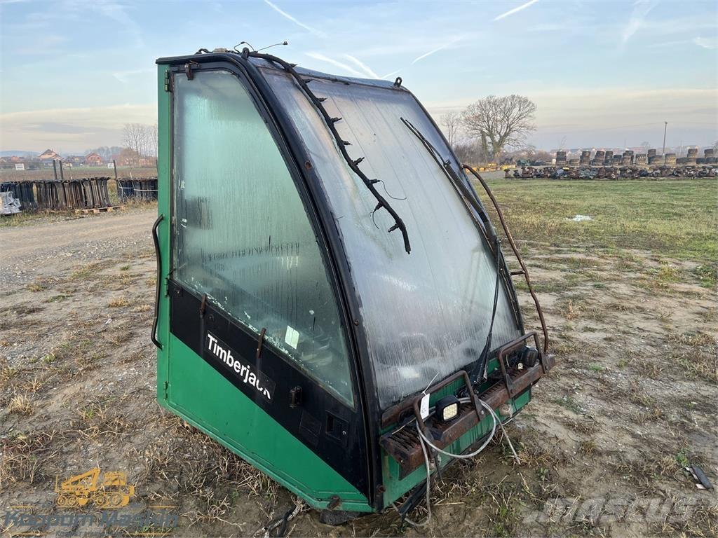 Timberjack 1270C كابينة والداخلية