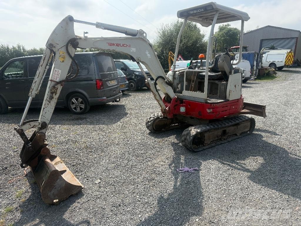 Takeuchi TB 23 R حفارات صغيرة أقل من 7 طن (حفارات صغيرة)