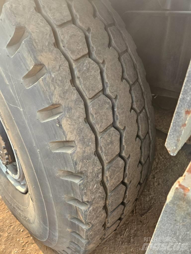 Kato SS500S رافعات الطرق الوعرة