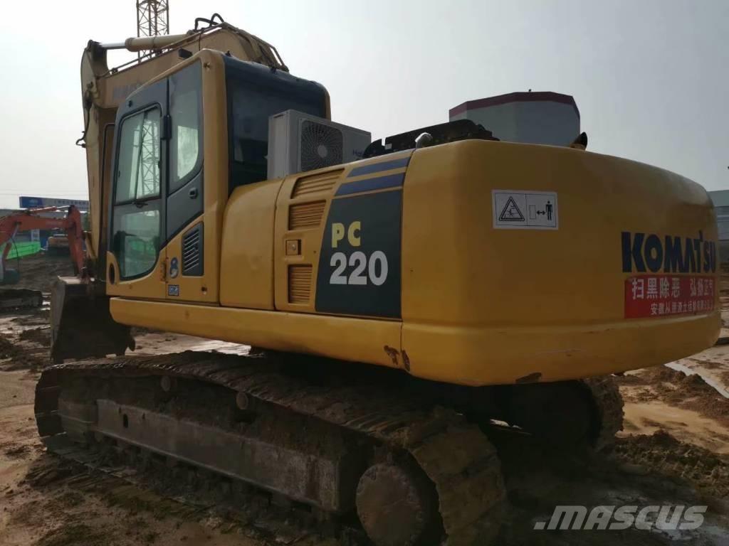 Komatsu pc220-8 حفارات زحافة