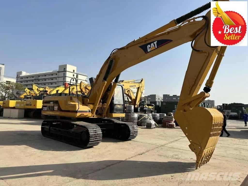 CAT 325 B L حفارات زحافة