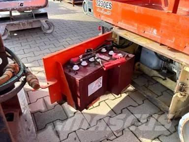 JLG 1230 ES رافعات مقصية الشكل