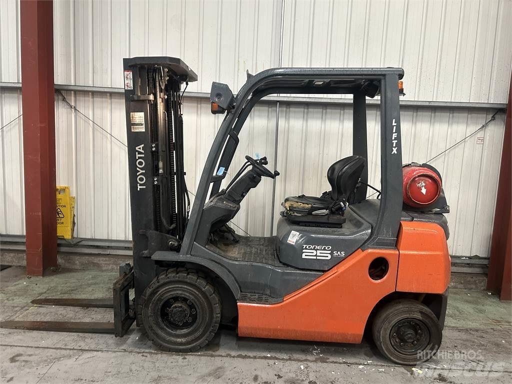 Toyota 02-8FGF20 شاحنات LPG