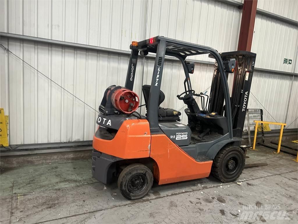 Toyota 02-8FGF20 شاحنات LPG