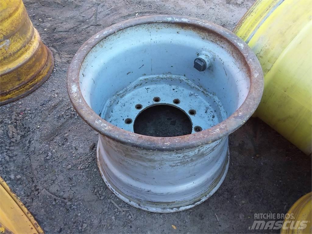Valmet 890 20x26,5 الإطارات والعجلات والحافات