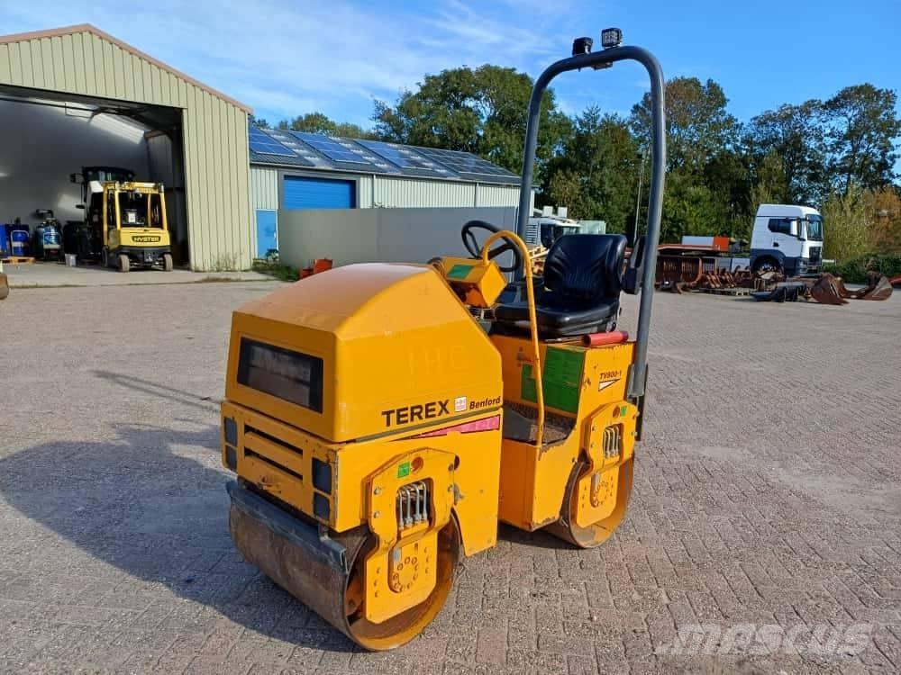 Terex TV 800 مداحل ثنائية الاسطوانة