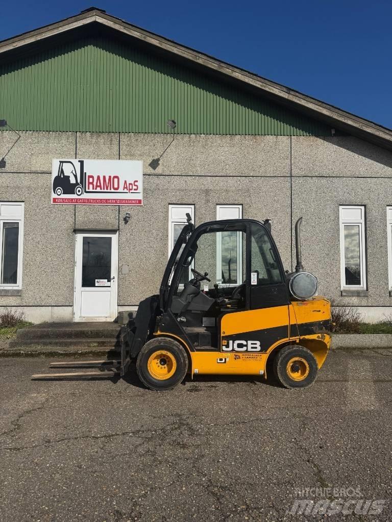 JCB TLT 30 D شاحنات الديزل