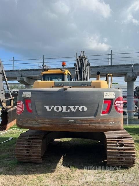 Volvo EC 220 DL حفارات زحافة