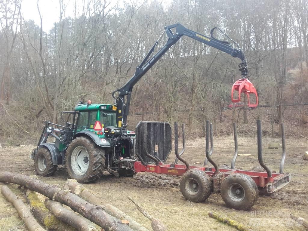 Valtra C 100 شاحنات
