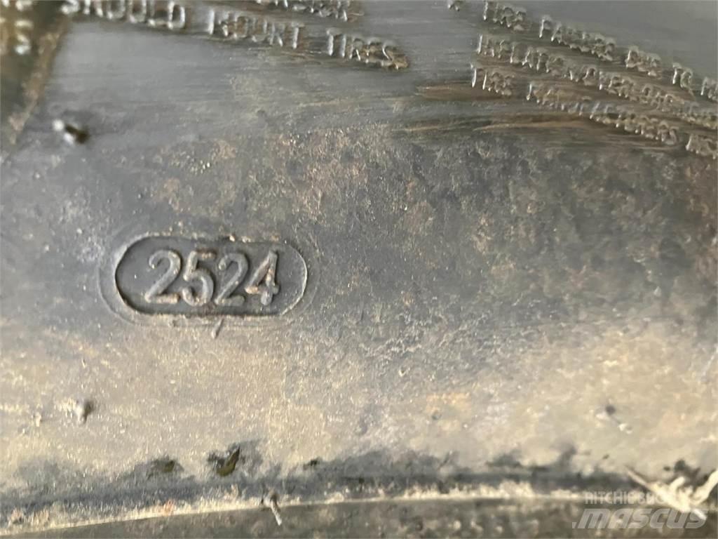 Mitas 600/65R38 الإطارات والعجلات والحافات