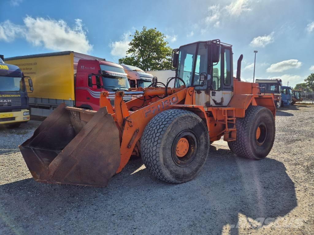 Hitachi FR 130 لوادر بعجل