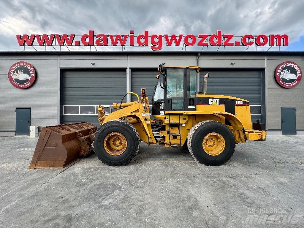 CAT 938 G لوادر بعجل