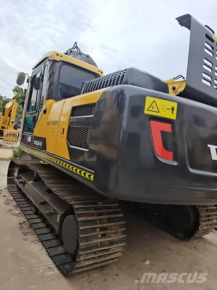 Volvo EC 210 D حفارات زحافة