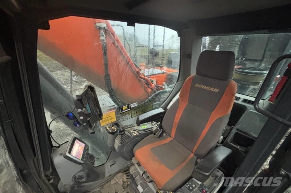 Doosan DX 255 LC-5 حفارات زحافة