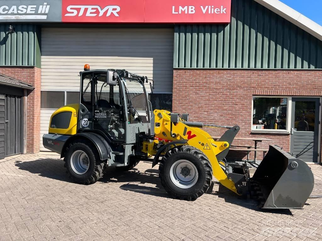 Wacker Neuson WL 44 لوادر بعجل