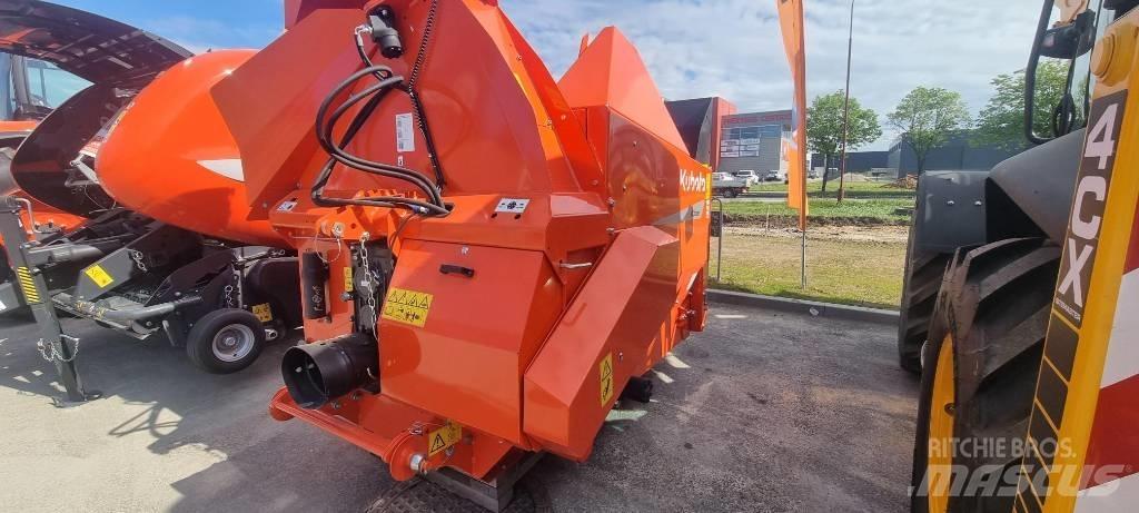 Kubota BC 1200 آلات تمزيق الحزم وتقطيعها ونشرها