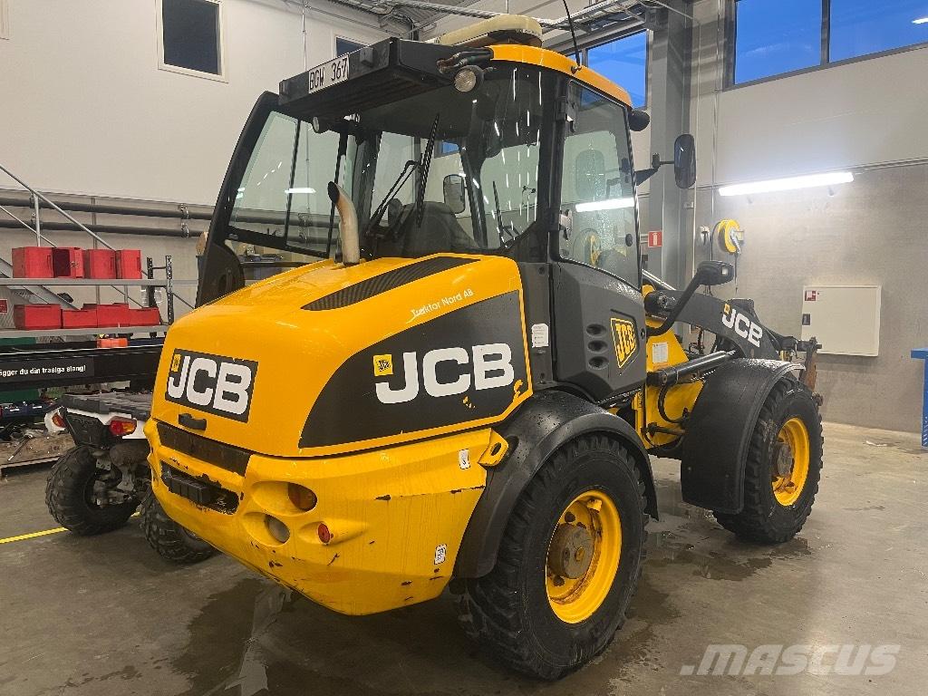 JCB 409 لوادر بعجل