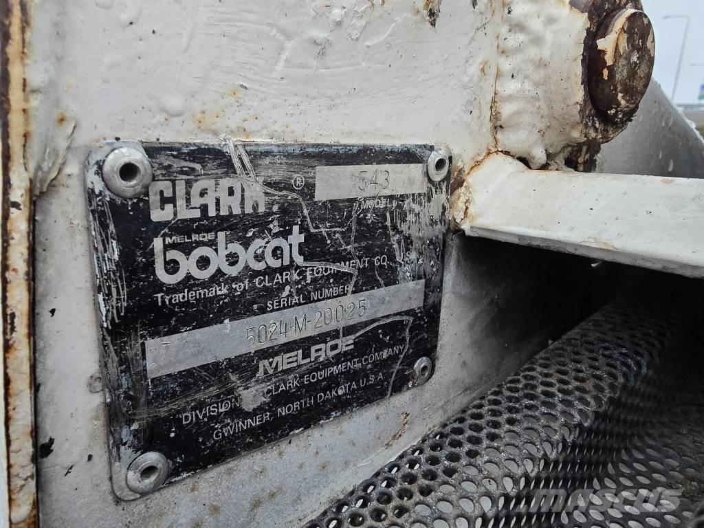 Bobcat 543 لوادر انزلاقية التوجيه