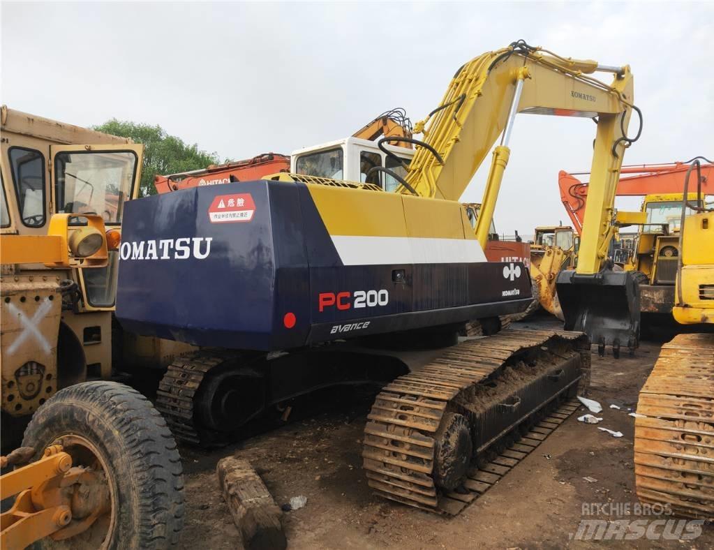 Komatsu PC 200-5 حفارات زحافة