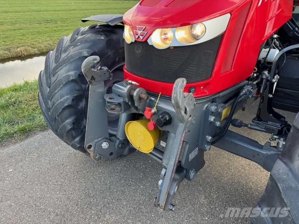 Massey Ferguson 5609 الجرارات