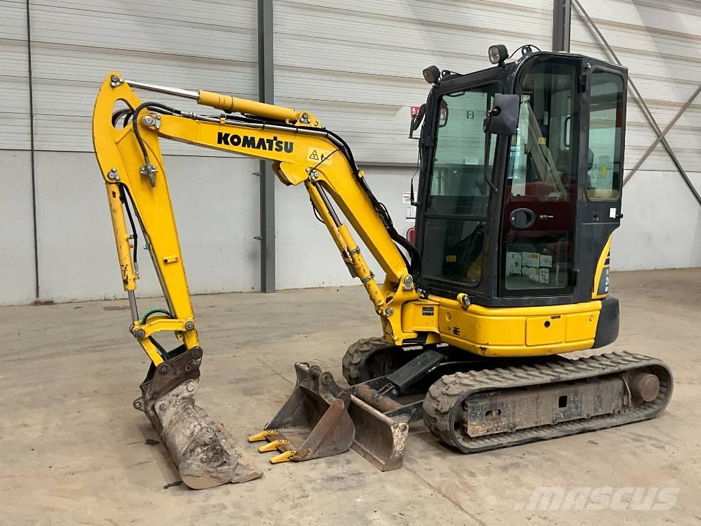Komatsu PC 26 MR-3 حفارات صغيرة أقل من 7 طن (حفارات صغيرة)