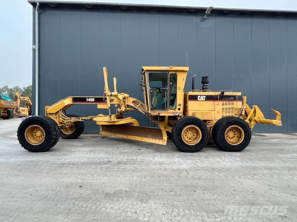 CAT 140H معدات تمهيد الطرق