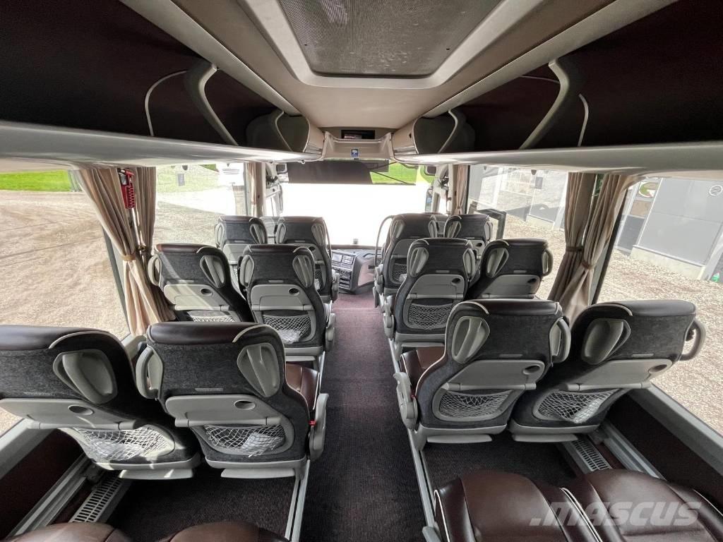 Volvo 9700 المركبة