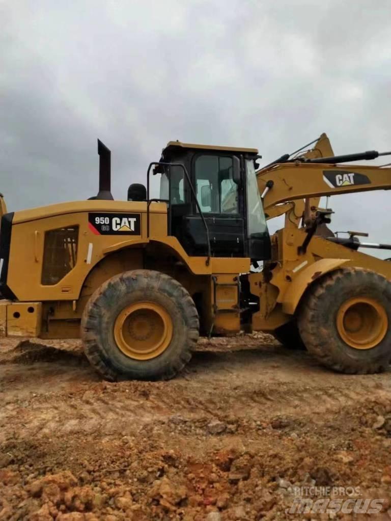 CAT 950GC لوادر بعجل