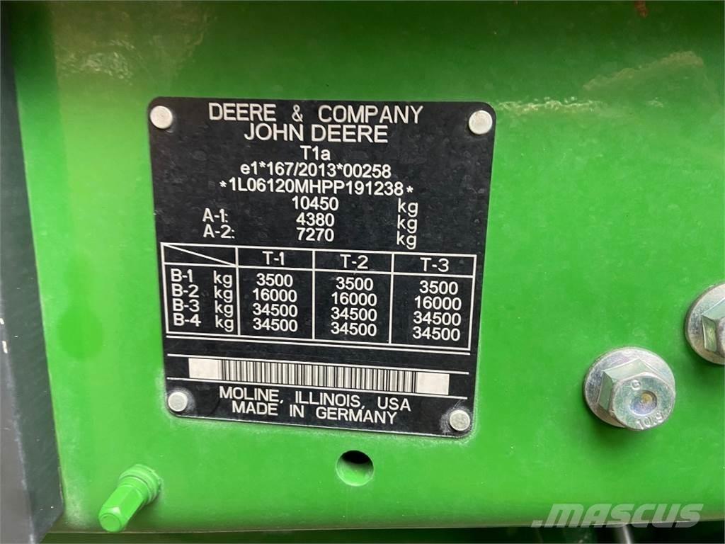 John Deere 6120M الجرارات