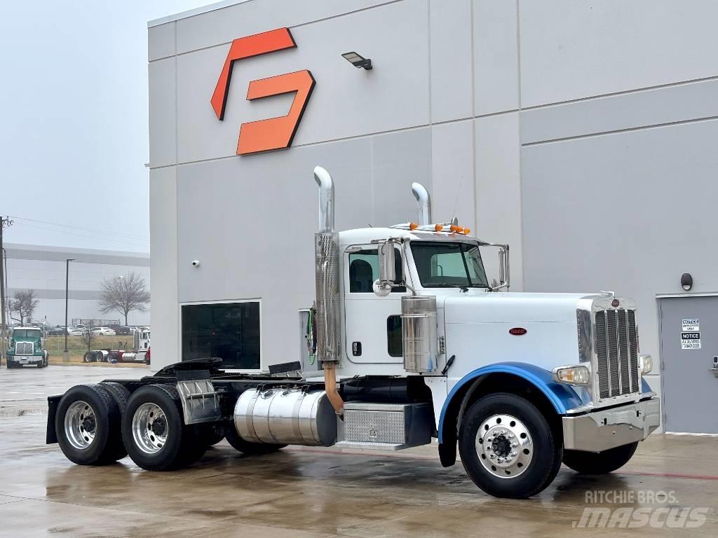 Peterbilt 388 وحدات الجر