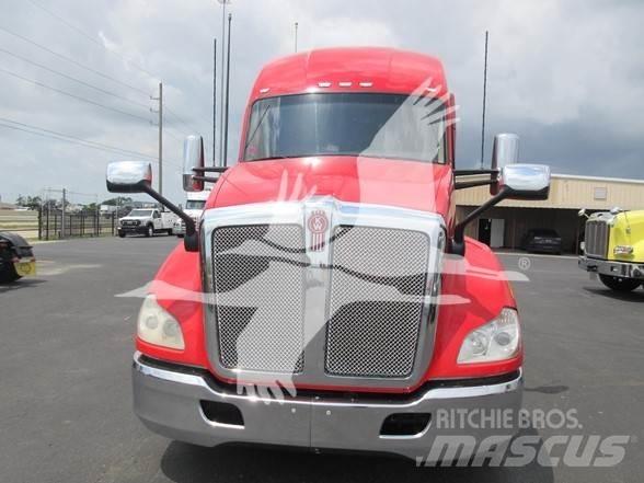 Kenworth T680 وحدات الجر